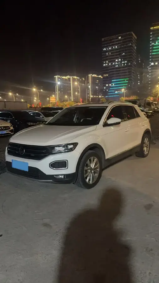 2022 Volkswagen T-Roc 1.4T 150HP L4 7DCT