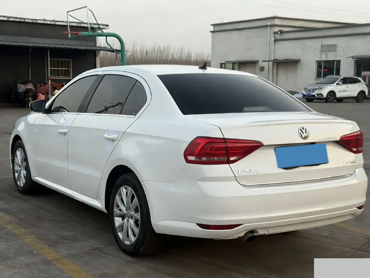 2017 Zotye Damy X7 1.8T 177HP L4 5MT,autocango,china used car exporter,china ev exporter,chinese used car exporter,chinese used ev exporter