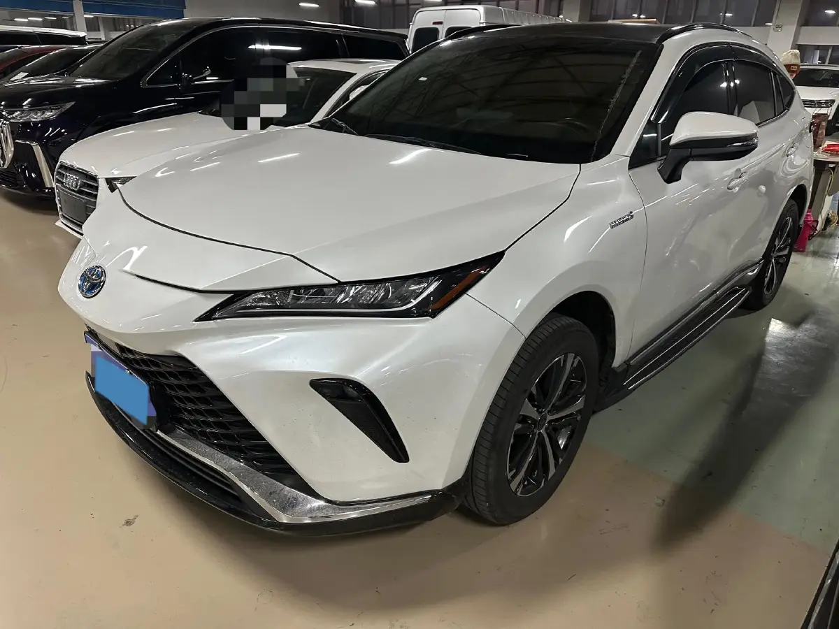 2022 Toyota Venza 2.5L 178HP L4 E-CVT Hybrid