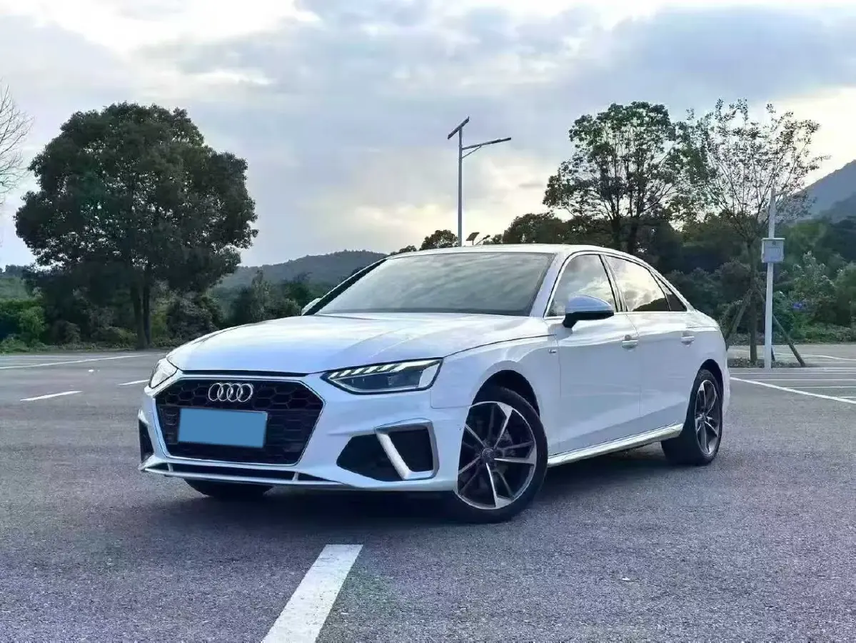 2020 Audi A4L 2.0T 190HP L4 7DCT