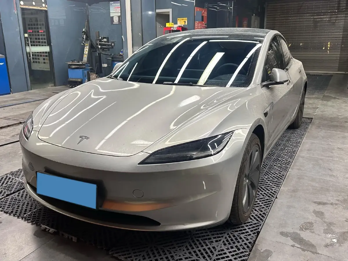 2025 Tesla Model 3 BEV 62.5KWH