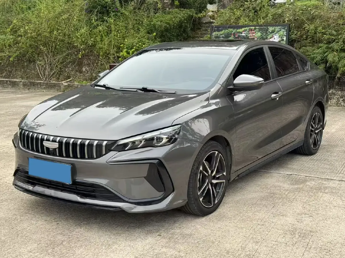 2022 Geely Emgrand 1.5L 114HP L4 CVT