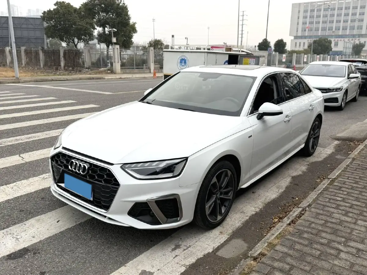 2020 Audi A4L 2.0T 190HP L4 7DCT