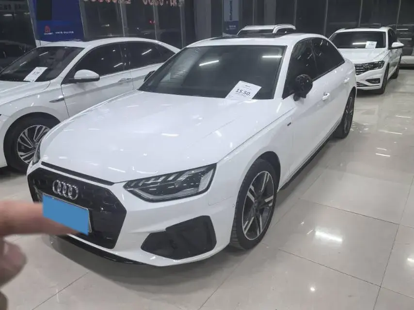 2022 Audi A4L 2.0T 190HP L4 7DCT
