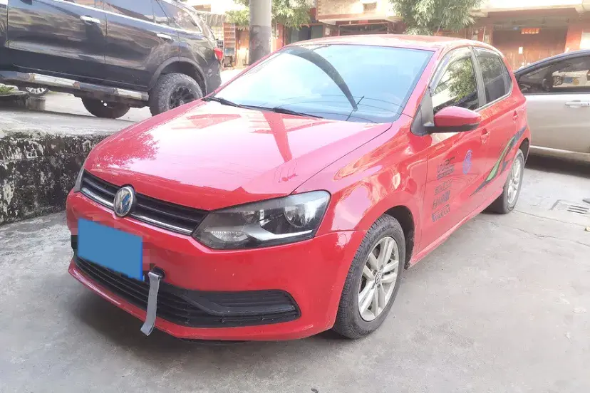 2016 Volkswagen Polo 1.4L 90HP L4 6AT