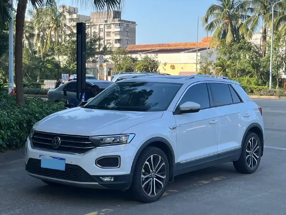 2022 Volkswagen T-Roc 1.4T 150HP L4 7DCT