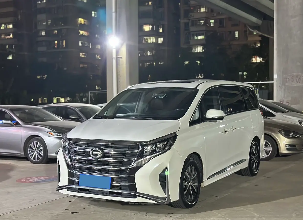 2021 GAC Trumpchi M8 2.0T 252HP L4 8AT