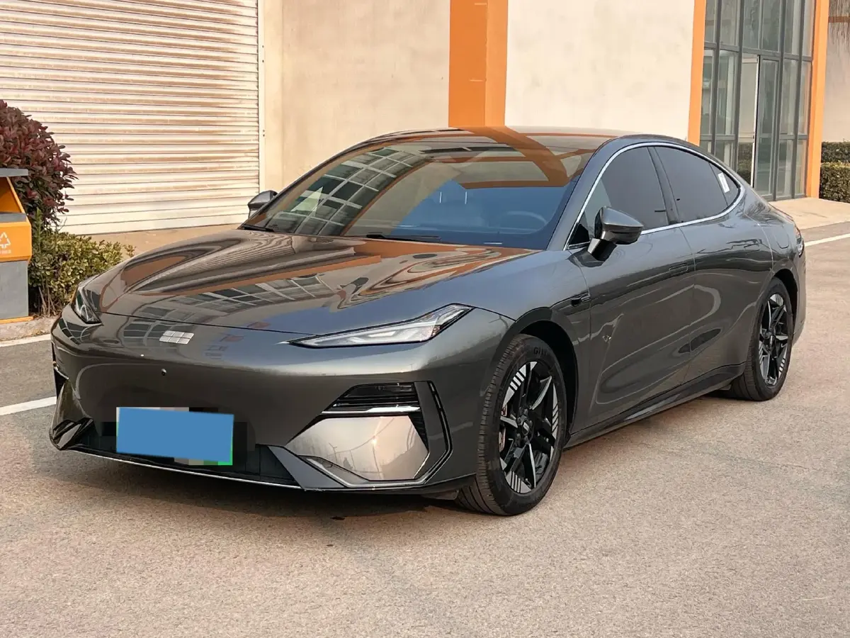 2024 Geely Galaxy E8 BEV 62KWH