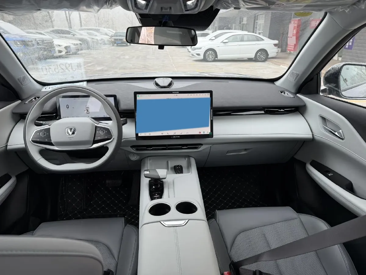 2025 ChangAn UNI-Z 1.5L 98HP L4 E-CVT PHEV,autocango,china used car exporter,china ev exporter,chinese used car exporter,chinese used ev exporter