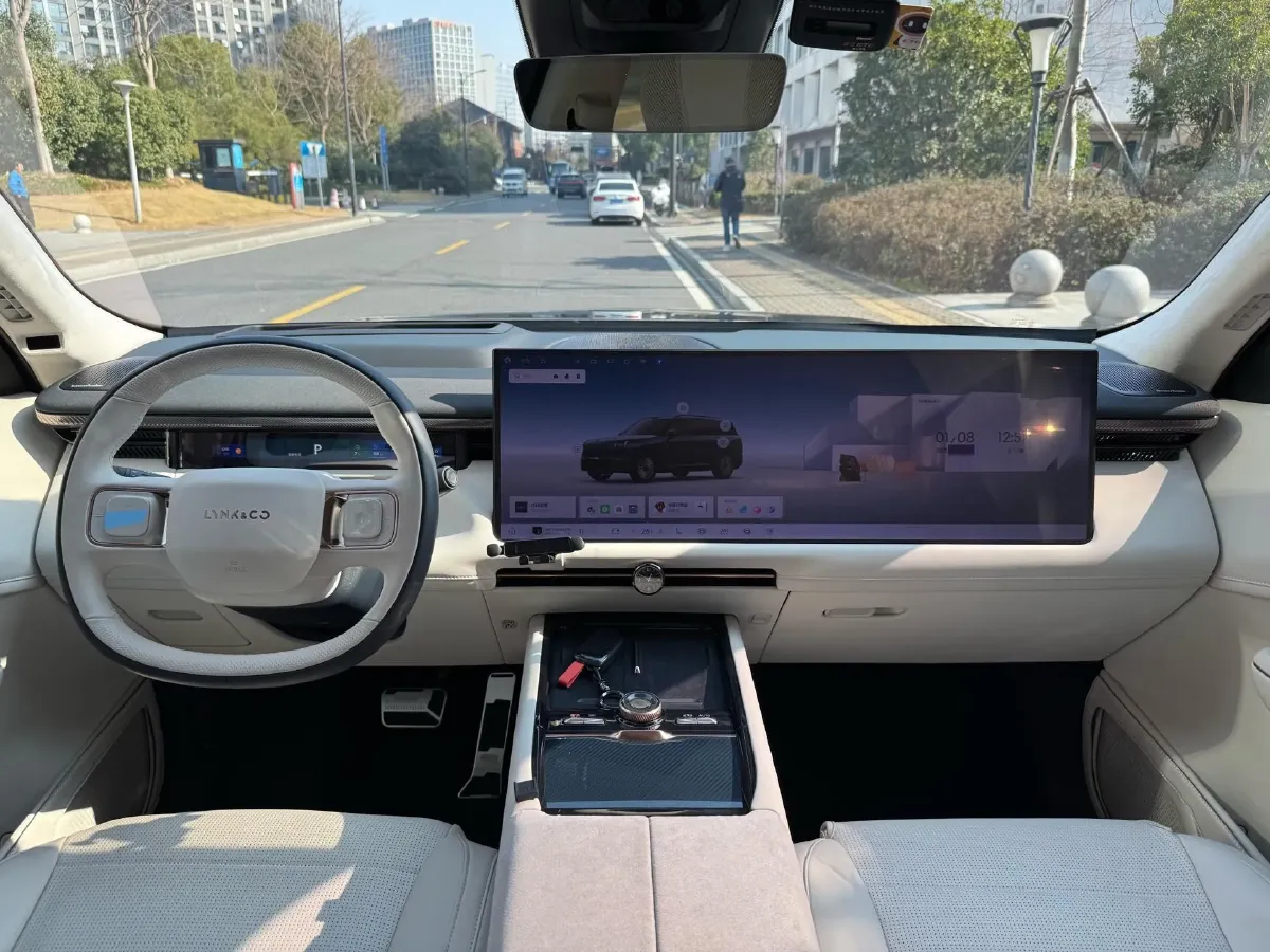 2025 LYNK&CO 900 2.0T 254HP L4 3DHT PHEV 50KWH,autocango,china used car exporter,china ev exporter,chinese used car exporter,chinese used ev exporter