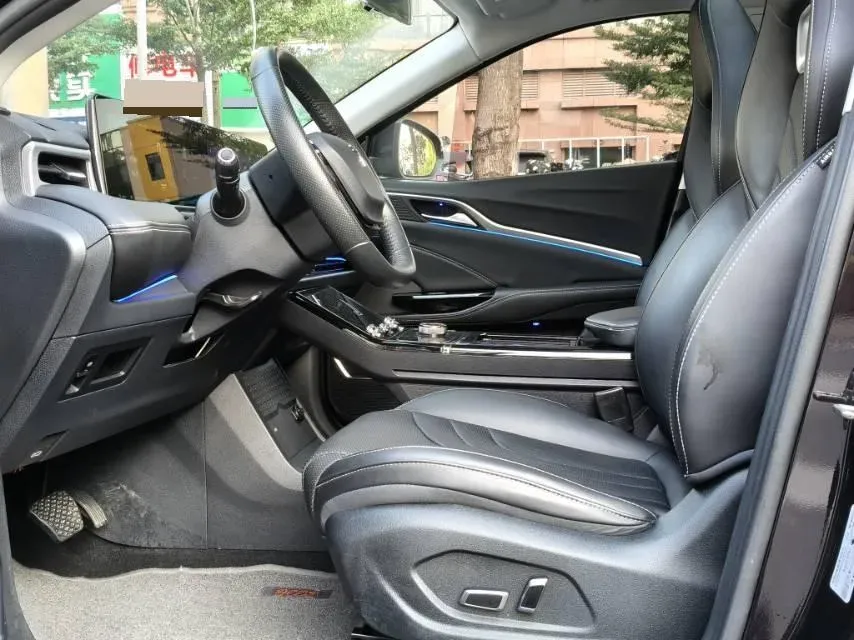 2022 Venucia Grand V 1.5T 190HP L4 7DCT,autocango,china used car exporter,china ev exporter,chinese used car exporter,chinese used ev exporter