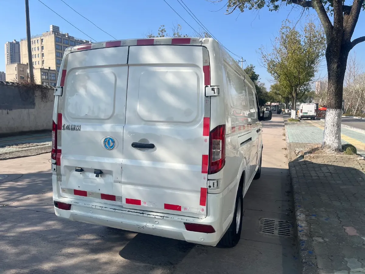 2020 Ford Focus 1.5L 122HP L3 6AT,autocango,china used car exporter,china ev exporter,chinese used car exporter,chinese used ev exporter