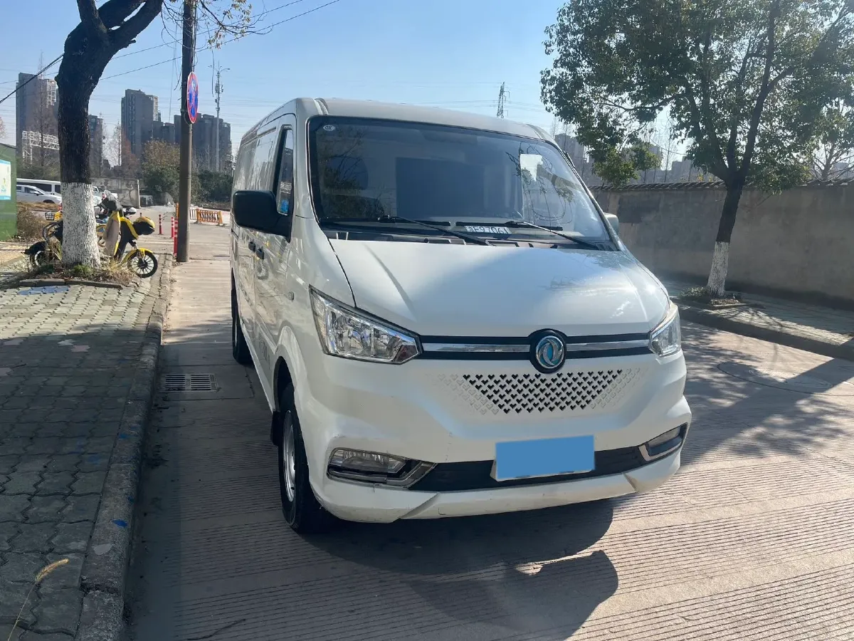 2020 Ford Focus 1.5L 122HP L3 6AT,autocango,china used car exporter,china ev exporter,chinese used car exporter,chinese used ev exporter