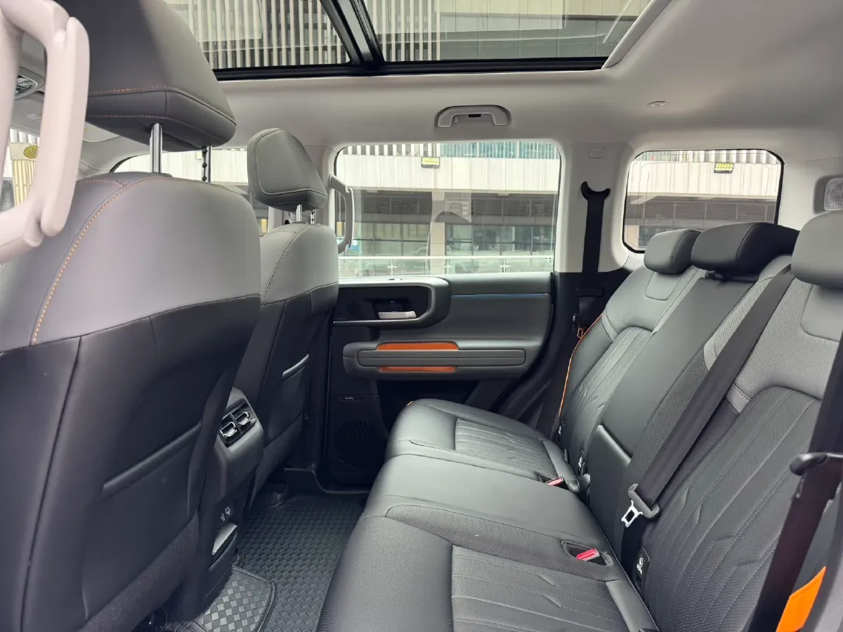 2025 Beijing BJ40 REEV REEV 188HP REEV 40.3KWH,autocango,china used car exporter,china ev exporter,chinese used car exporter,chinese used ev exporter