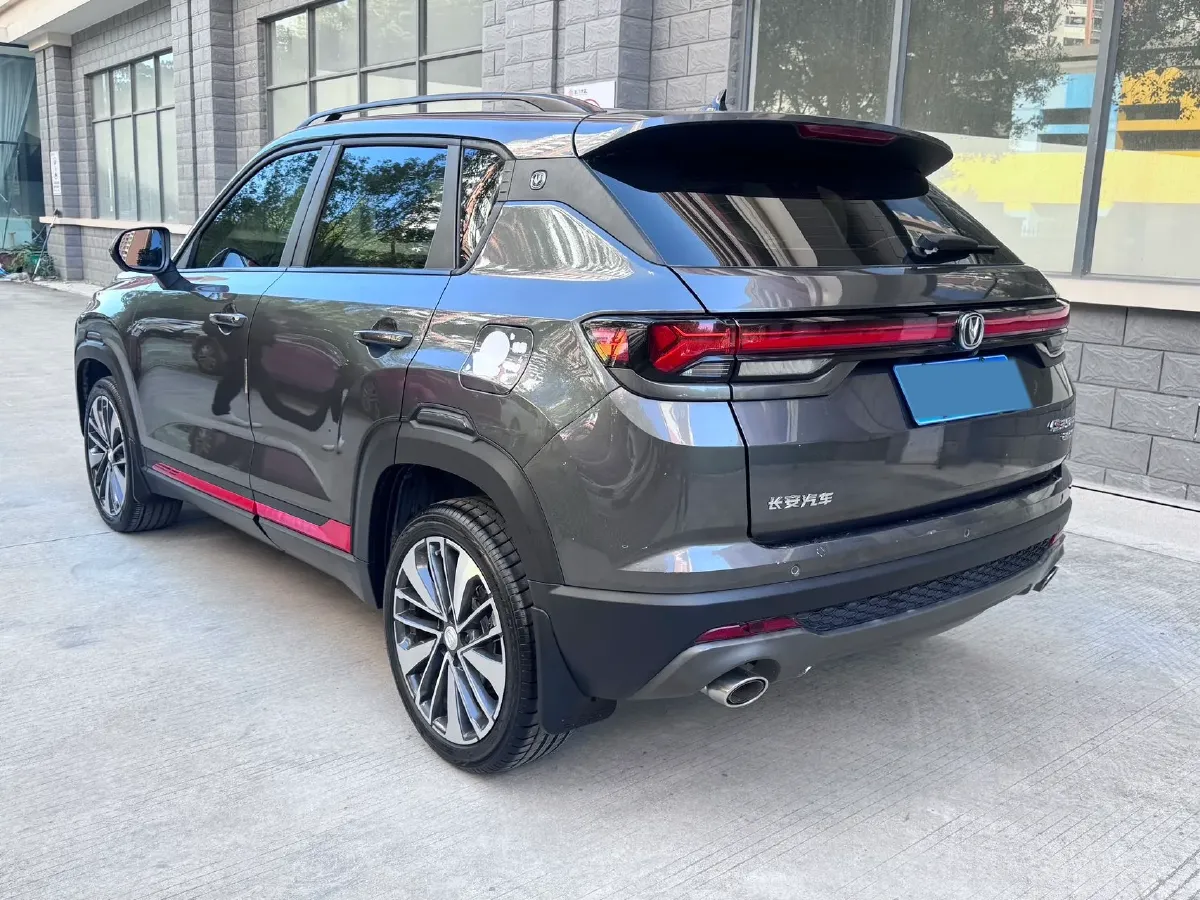 2021 ChangAn CS35 Plus 1.4T 160HP L4 7DCT,autocango,china used car exporter,china ev exporter,chinese used car exporter,chinese used ev exporter