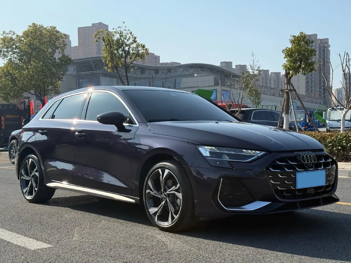 2025 Audi A3 1.5T 160HP L4 7DCT,autocango,china used car exporter,china ev exporter,chinese used car exporter,chinese used ev exporter