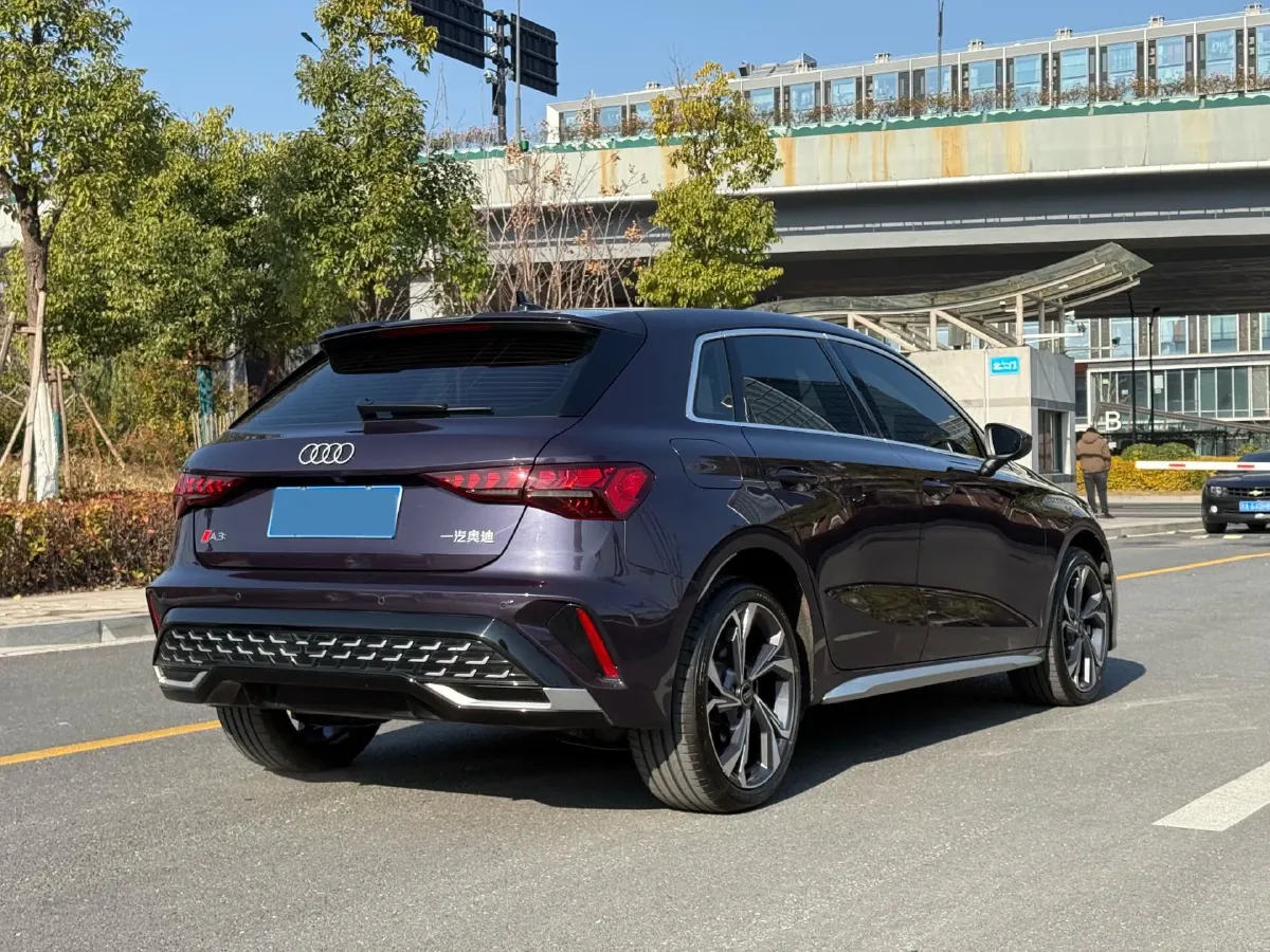 2025 Audi A3 1.5T 160HP L4 7DCT,autocango,china used car exporter,china ev exporter,chinese used car exporter,chinese used ev exporter