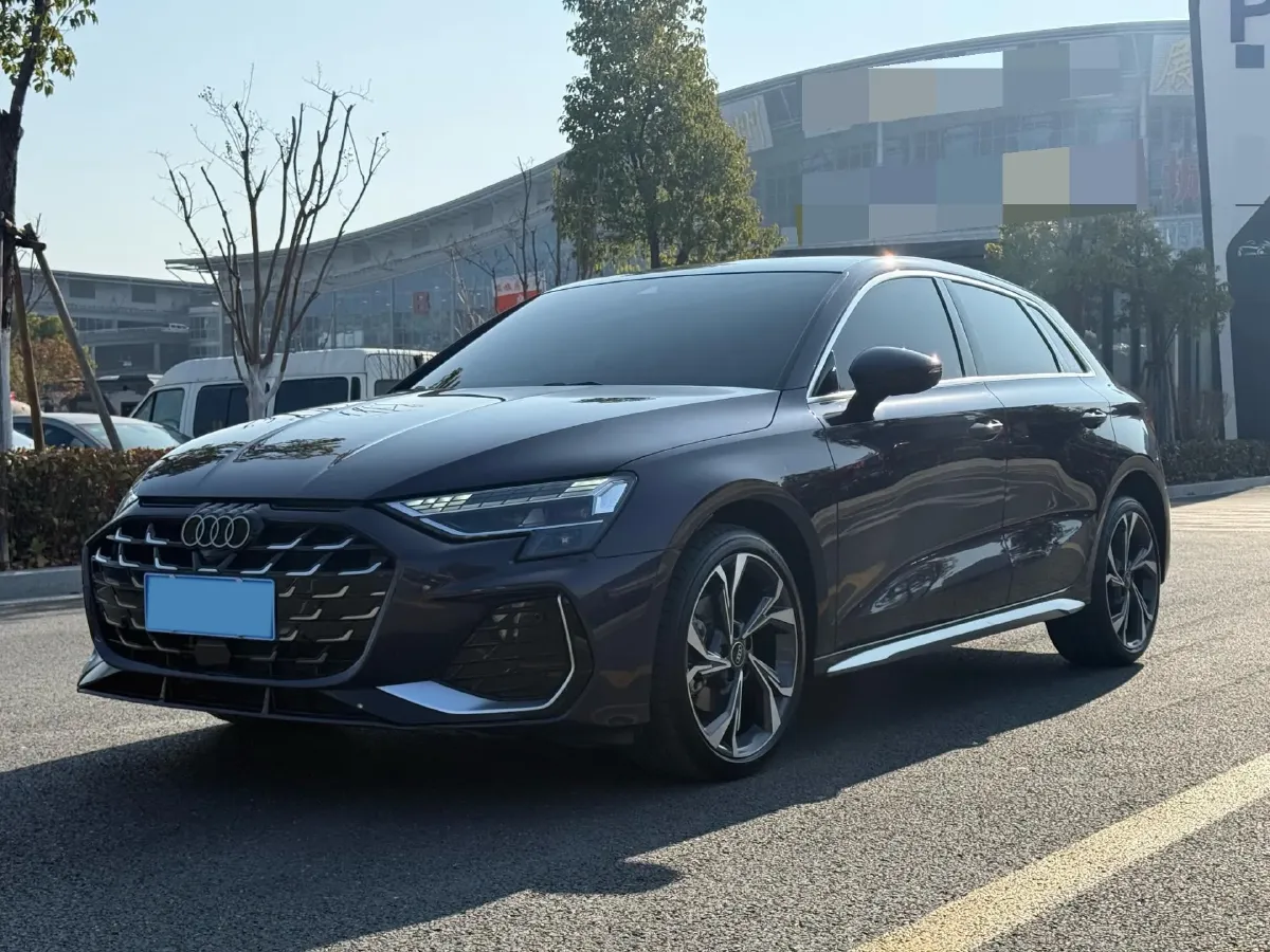 2025 Audi A3 1.5T 160HP L4 7DCT,autocango,china used car exporter,china ev exporter,chinese used car exporter,chinese used ev exporter