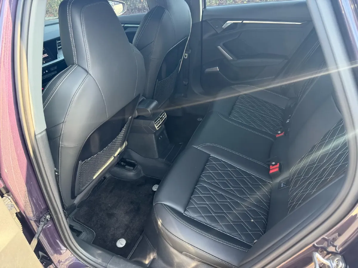 2025 Audi A3 1.5T 160HP L4 7DCT,autocango,china used car exporter,china ev exporter,chinese used car exporter,chinese used ev exporter