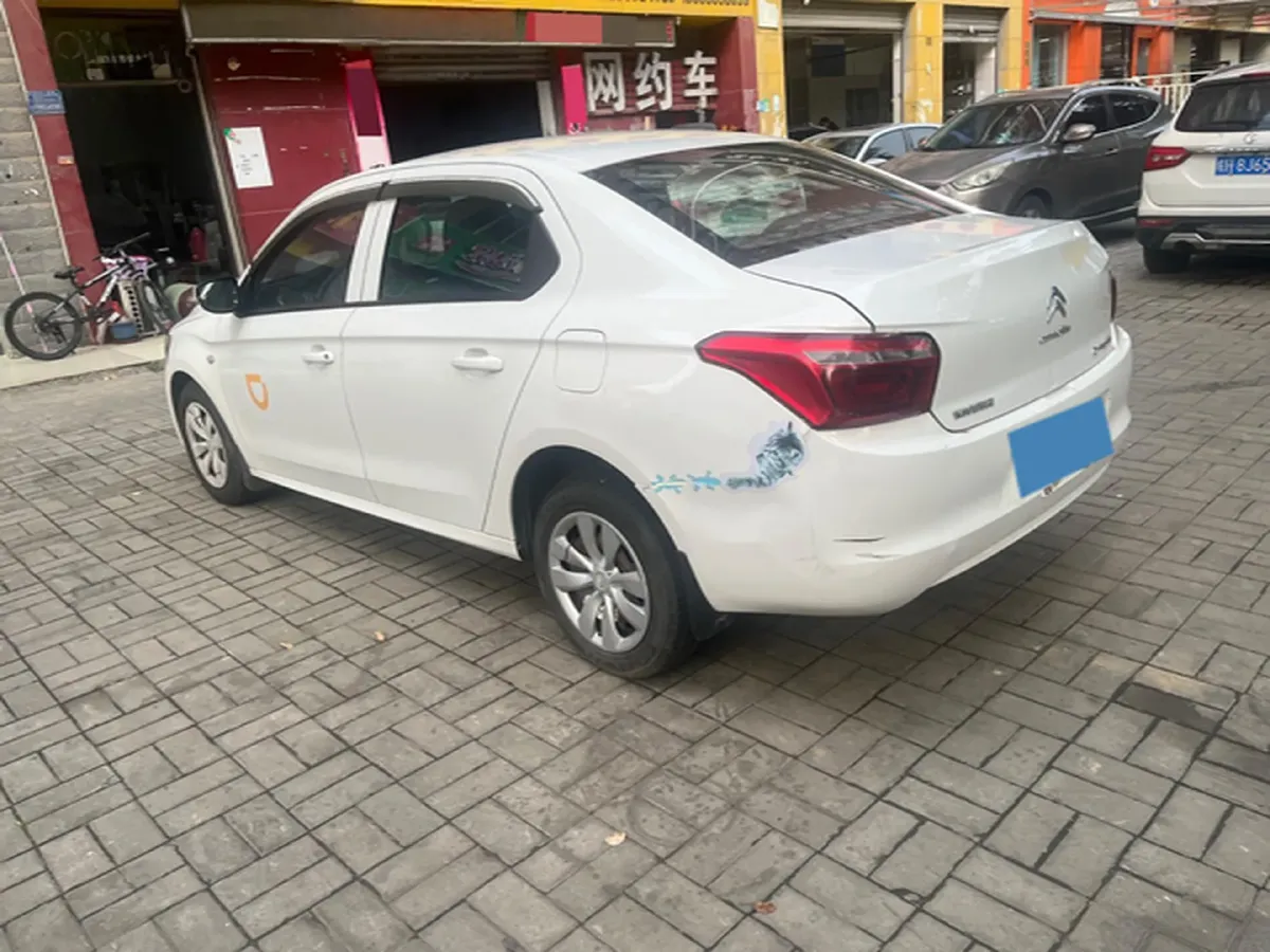 2017 HuangHai XiangLong 2.8T 102HP L4 5MT,autocango,china used car exporter,china ev exporter,chinese used car exporter,chinese used ev exporter