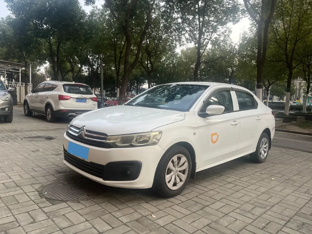 2017 HuangHai XiangLong 2.8T 102HP L4 5MT