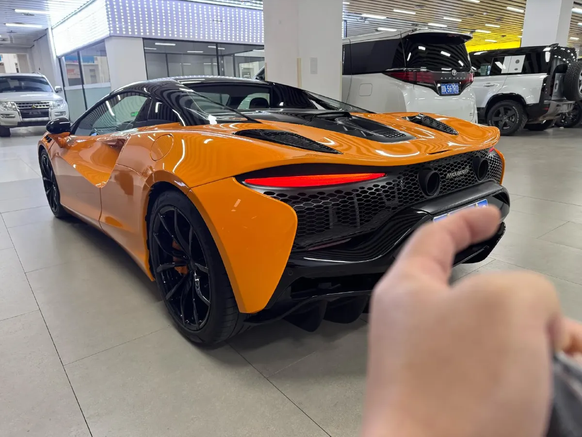 2025 McLaren Artura 3.0T 585HP V6 8DCT PHEV 7.4KWH,autocango,china used car exporter,china ev exporter,chinese used car exporter,chinese used ev exporter