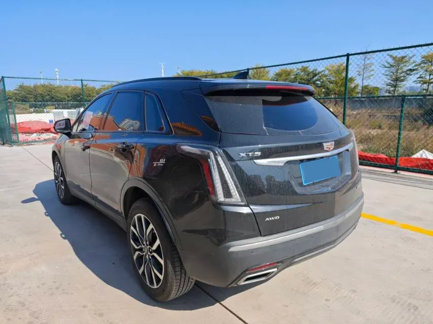 2024 Cadillac XT5 2.0T 237HP L4 9AT,autocango,china used car exporter,china ev exporter,chinese used car exporter,chinese used ev exporter