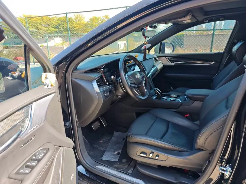 2024 Cadillac XT5 2.0T 237HP L4 9AT,autocango,china used car exporter,china ev exporter,chinese used car exporter,chinese used ev exporter