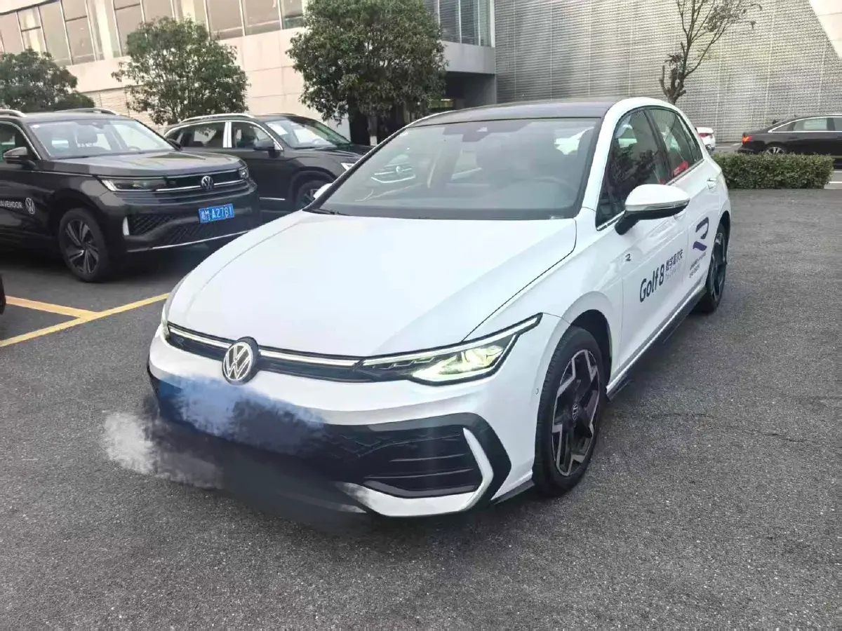 2025 Volkswagen Golf 1.5T 160HP L4 7DCT