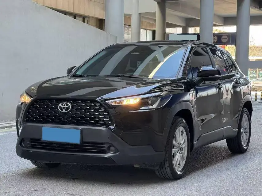 2024 Toyota Corolla Cross 2.0L 152HP L4 E-CVT Hybrid