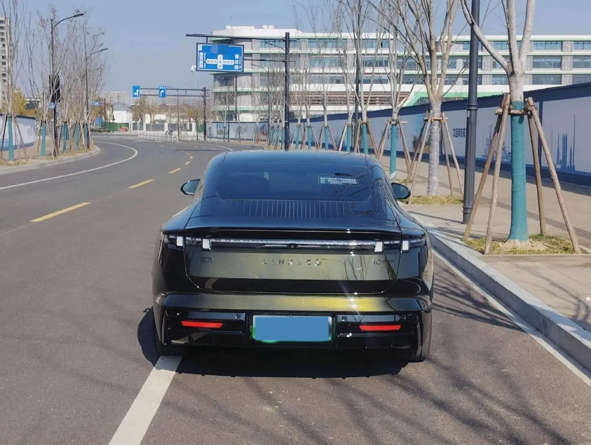 2025 LYNK&CO 10 EM-P 1.5T 163HP L4 3DHT PHEV,autocango,china used car exporter,china ev exporter,chinese used car exporter,chinese used ev exporter