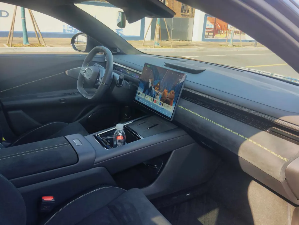 2025 LYNK&CO 10 EM-P 1.5T 163HP L4 3DHT PHEV,autocango,china used car exporter,china ev exporter,chinese used car exporter,chinese used ev exporter