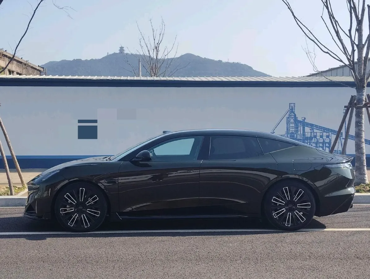 2025 LYNK&CO 10 EM-P 1.5T 163HP L4 3DHT PHEV,autocango,china used car exporter,china ev exporter,chinese used car exporter,chinese used ev exporter