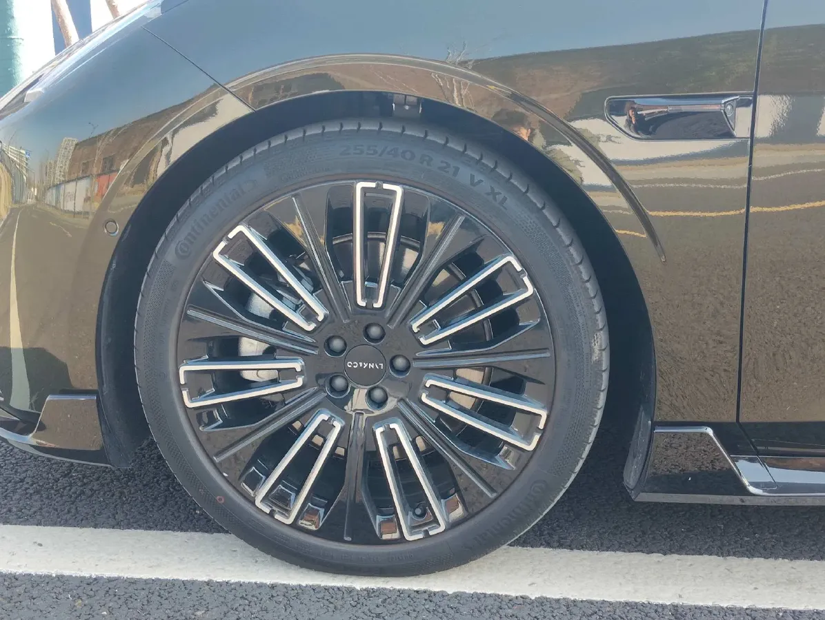 2025 LYNK&CO 10 EM-P 1.5T 163HP L4 3DHT PHEV,autocango,china used car exporter,china ev exporter,chinese used car exporter,chinese used ev exporter