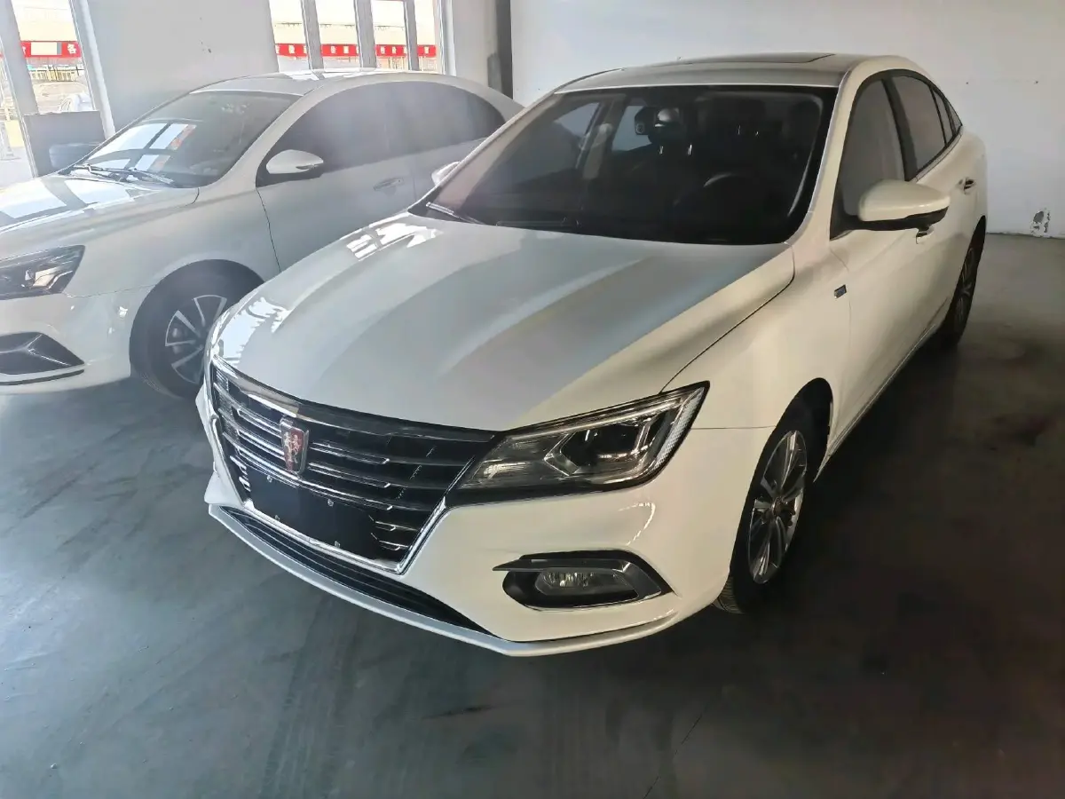 2019 Roewe i5 1.5L 120HP L4 CVT