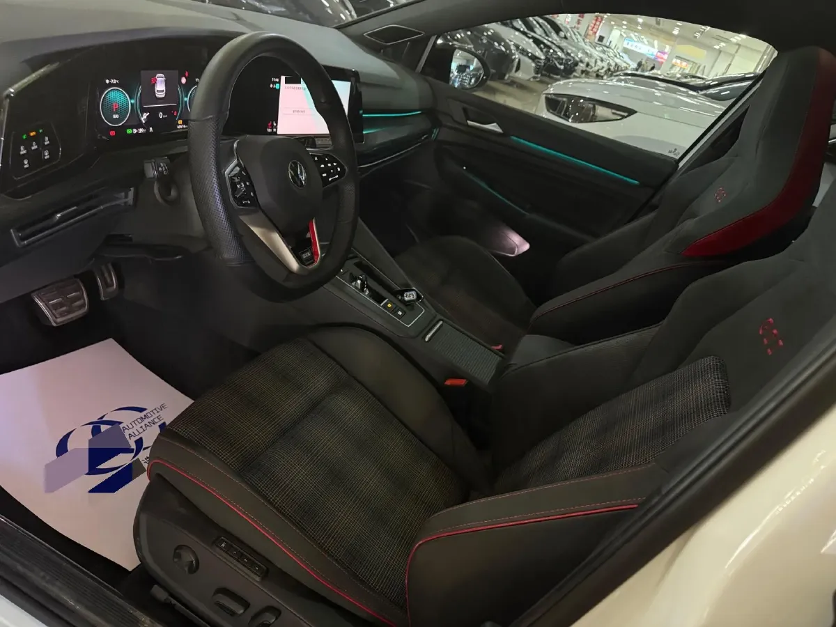 2023 Volkswagen GolfGTI 2.0T 220HP L4 7DCT,autocango,china used car exporter,china ev exporter,chinese used car exporter,chinese used ev exporter