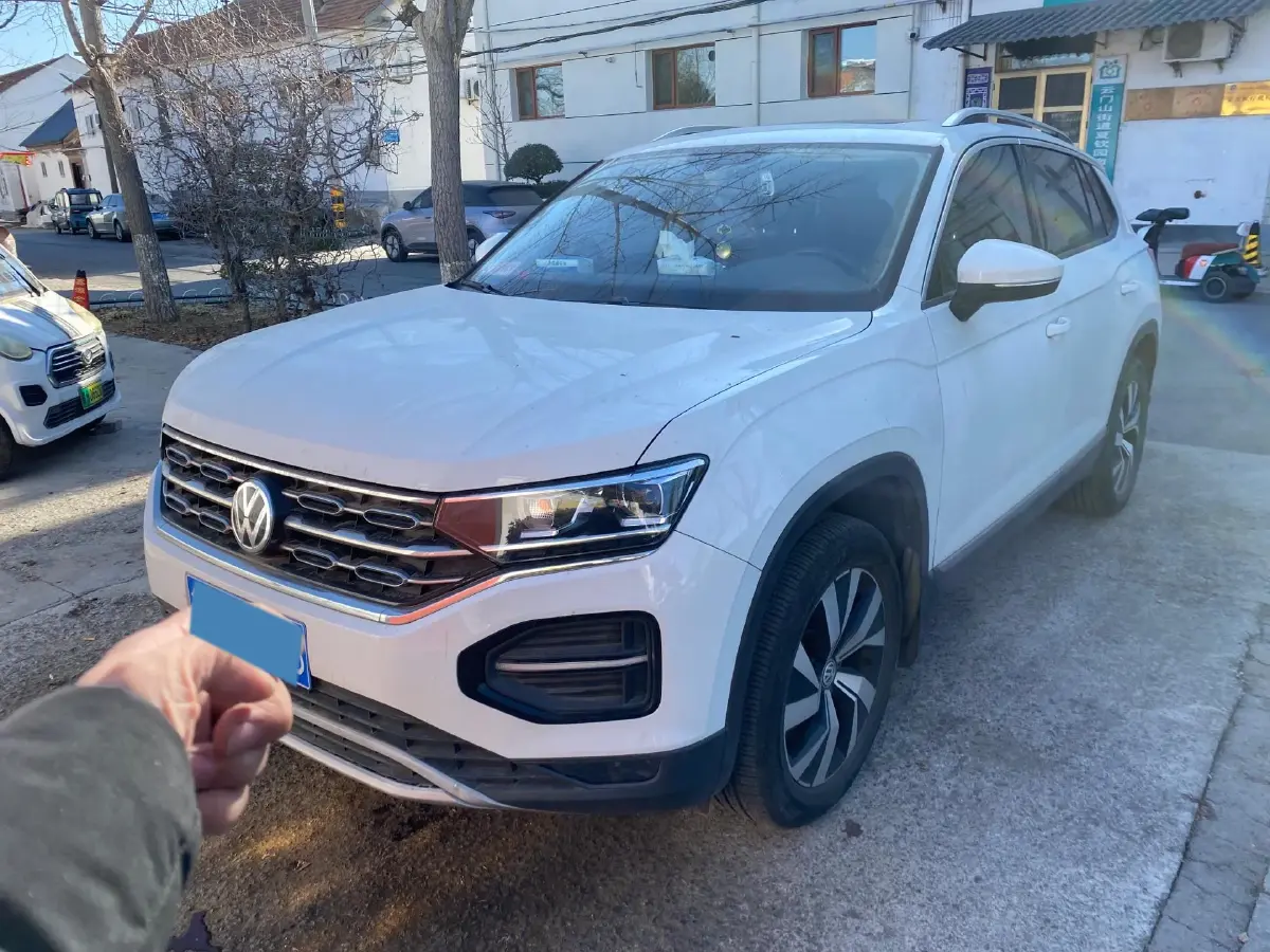 2019 Jeep Cherokee 2.0T 234HP L4 9AT