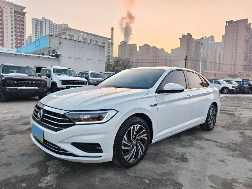 2022 Volkswagen Sagitar 1.4T 150HP L4 7DCT