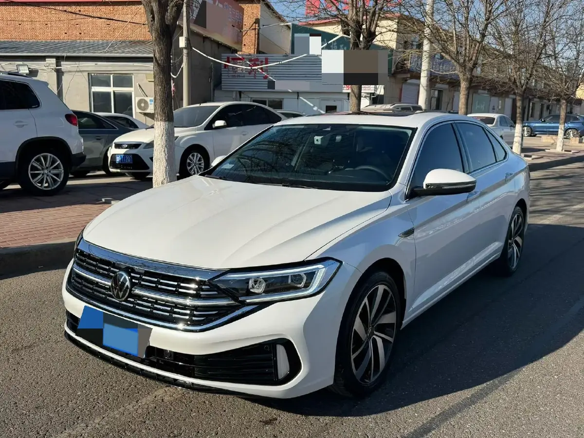 2023 Volkswagen Sagitar 1.5T 160HP L4 7DCT