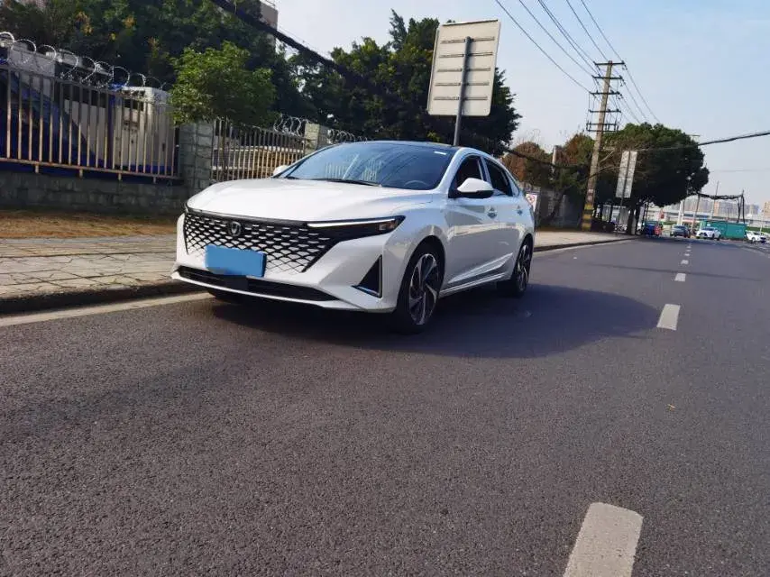 2023 ChangAn Raeton Plus 1.5T 188HP L4 7DCT