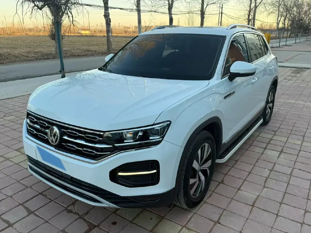 2019 Jeep Cherokee 2.0T 234HP L4 9AT