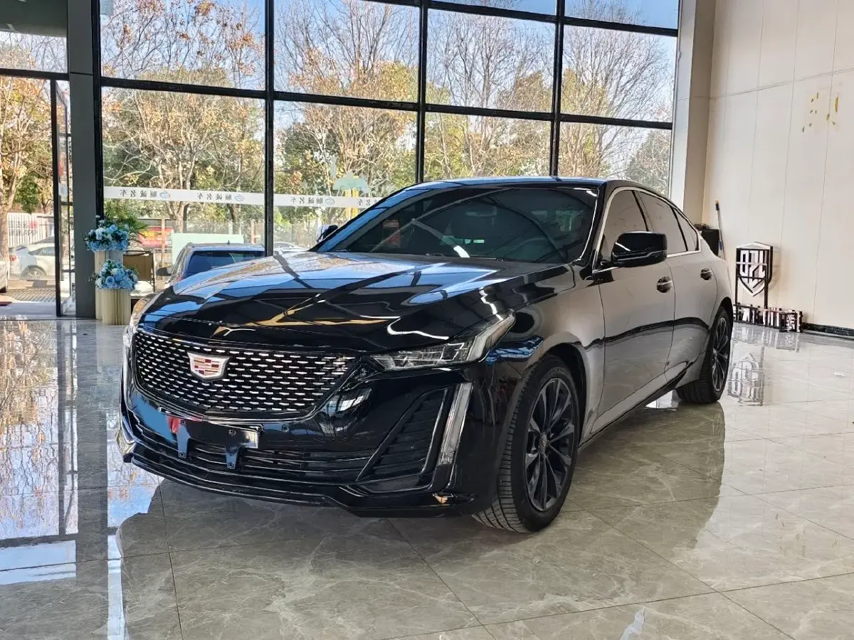 2022 Cadillac CT5 2.0T 237HP L4 10AT