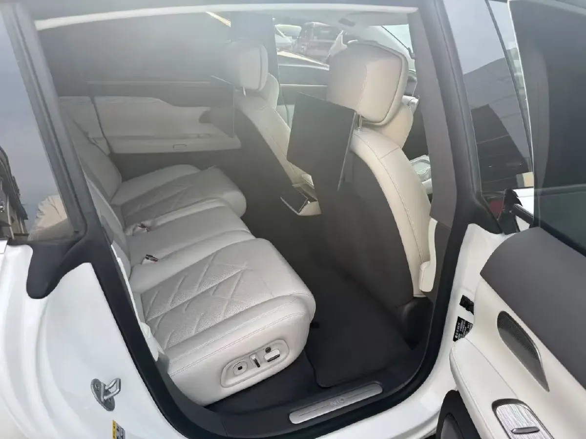 2024 Mercedes-Benz EQE SUV BEV 96.1KWH,autocango,china used car exporter,china ev exporter,chinese used car exporter,chinese used ev exporter