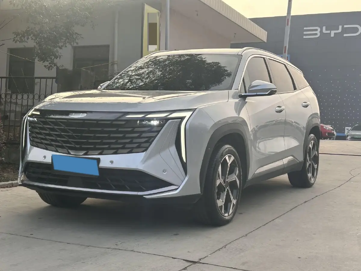 2023 Geely StarRay 1.5T 181HP L4 7DCT