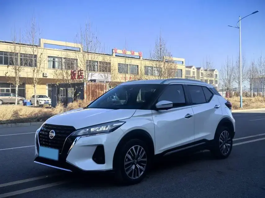 2022 Nissan Kicks 1.5L 122HP L4 CVT