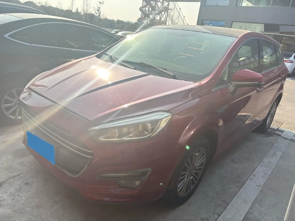 2017 LiFan XuanLang 1.8L 133HP L4 5MT,autocango,china used car exporter,china ev exporter,chinese used car exporter,chinese used ev exporter