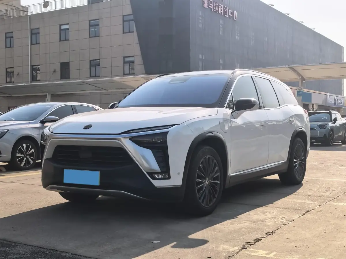 2020 NIO ES8 BEV 70KWH