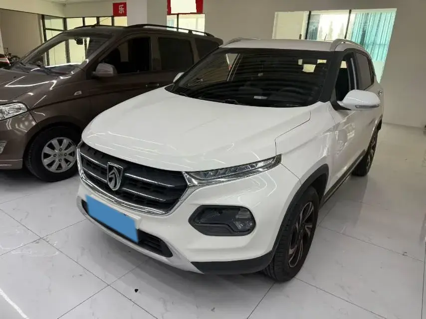 2017 BaoJun 310W 1.5L 105HP L4 6MT