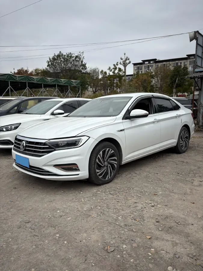 2022 Volkswagen Sagitar 1.4T 150HP L4 7DCT