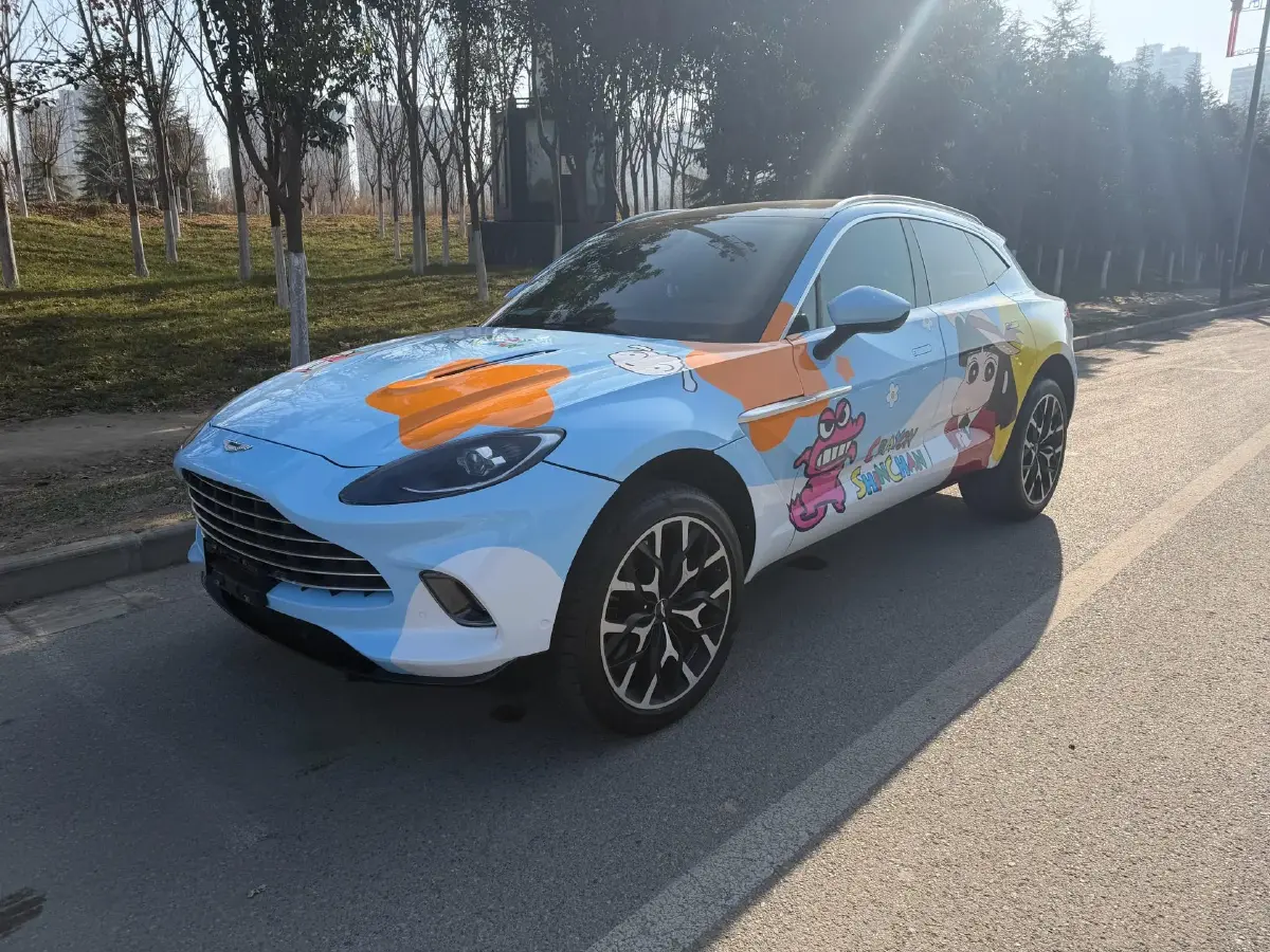 2022 Aston Martin DBX 4.0T 550HP V8 9AT